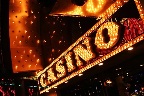 Live Bingo draw interface on scbd88 platform showing numbered balls and player cards